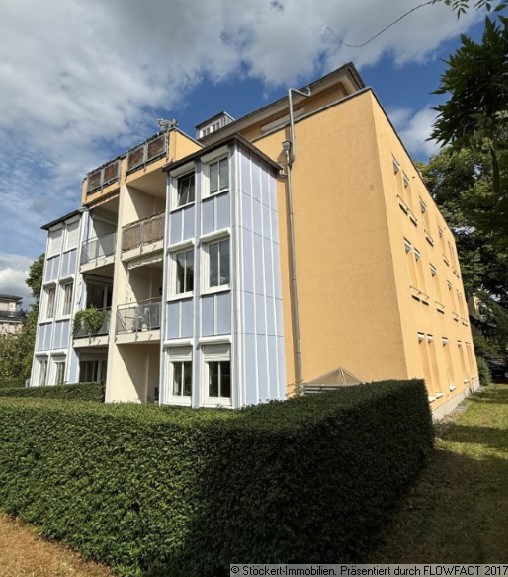 Traumhafte 2 Zimmer Wohnung mit großem Garten und Terasse